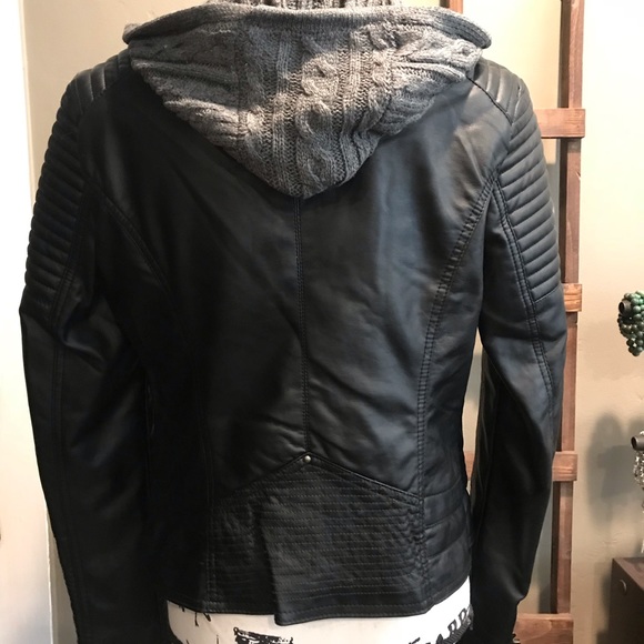 💥NEW!!! Beautiful Faux leather Jacket! - Picture 4 of 8